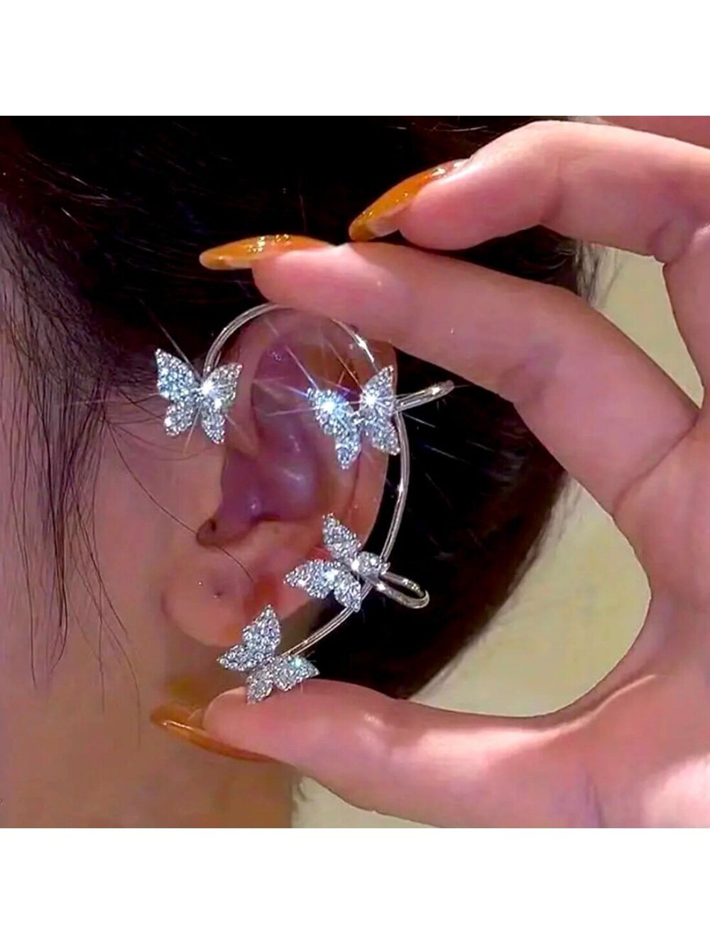 New - Beautiful / Elegant Butterfly - Ear Cuff - Non Piercing